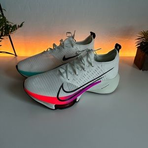 Nike Air Zoom Tempo - Size 11